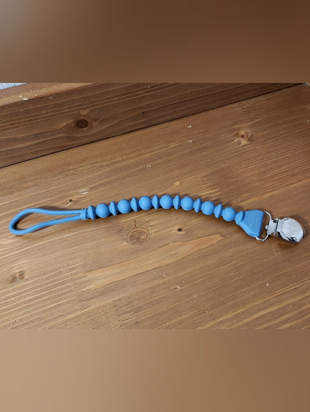 Itzy Ritzy Silicone Pacifier Clip, Binky Clip Holder for Babies (Blue)